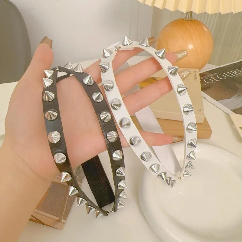 Double Row Cone Spike Leg Gart - đánh giá và giá Body Jewelry For Sale